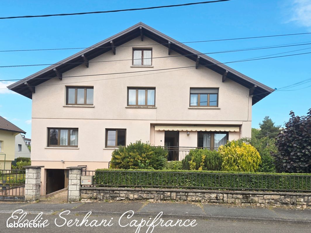 Maison 9 pièces 235 m² · à Montbéliard · 235 m² · 145 000 €