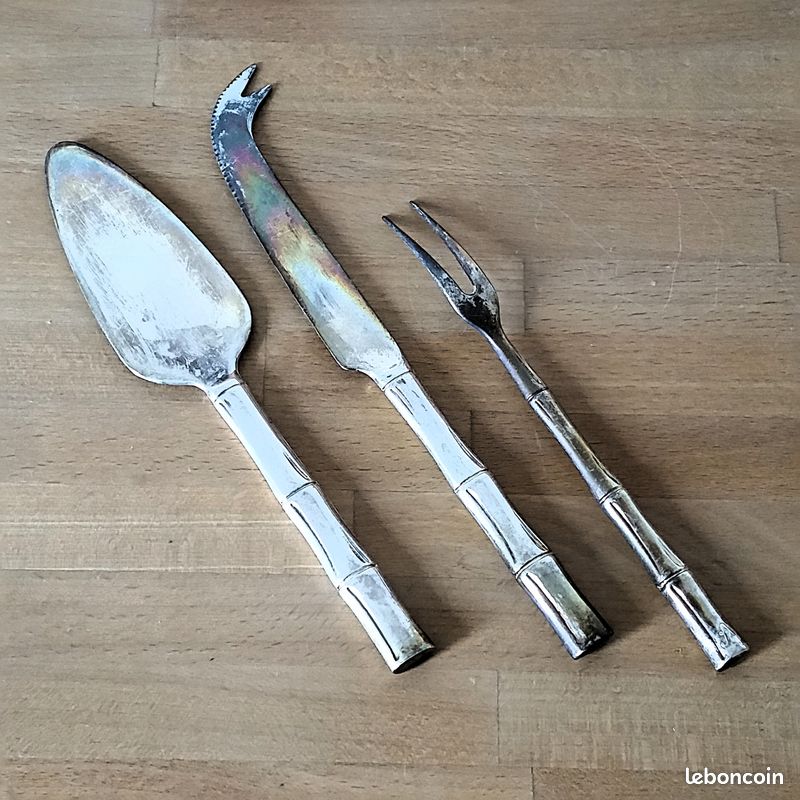Ensemble de couverts de service (salade / décapsuleur / fromage