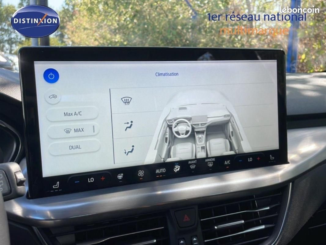 Ford Focus 1.0 EcoBoost 155 S&S mHEV Powershift ST-Line Style (image 26)