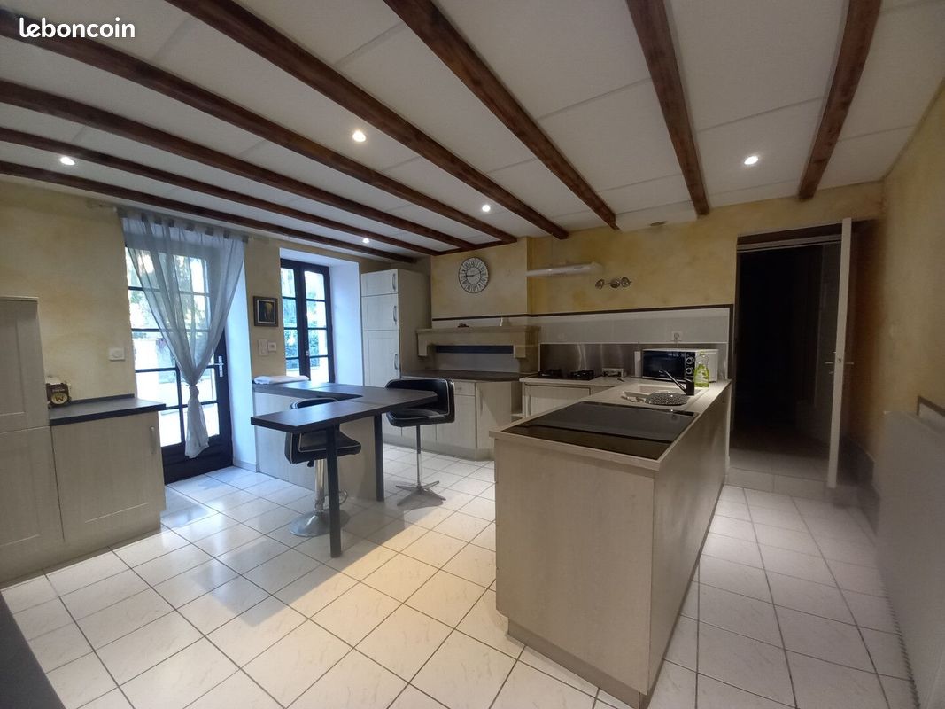 Maison 4 pièces 133 m² - Coulonges-sur-l'Autize 79160 (image principale 4)