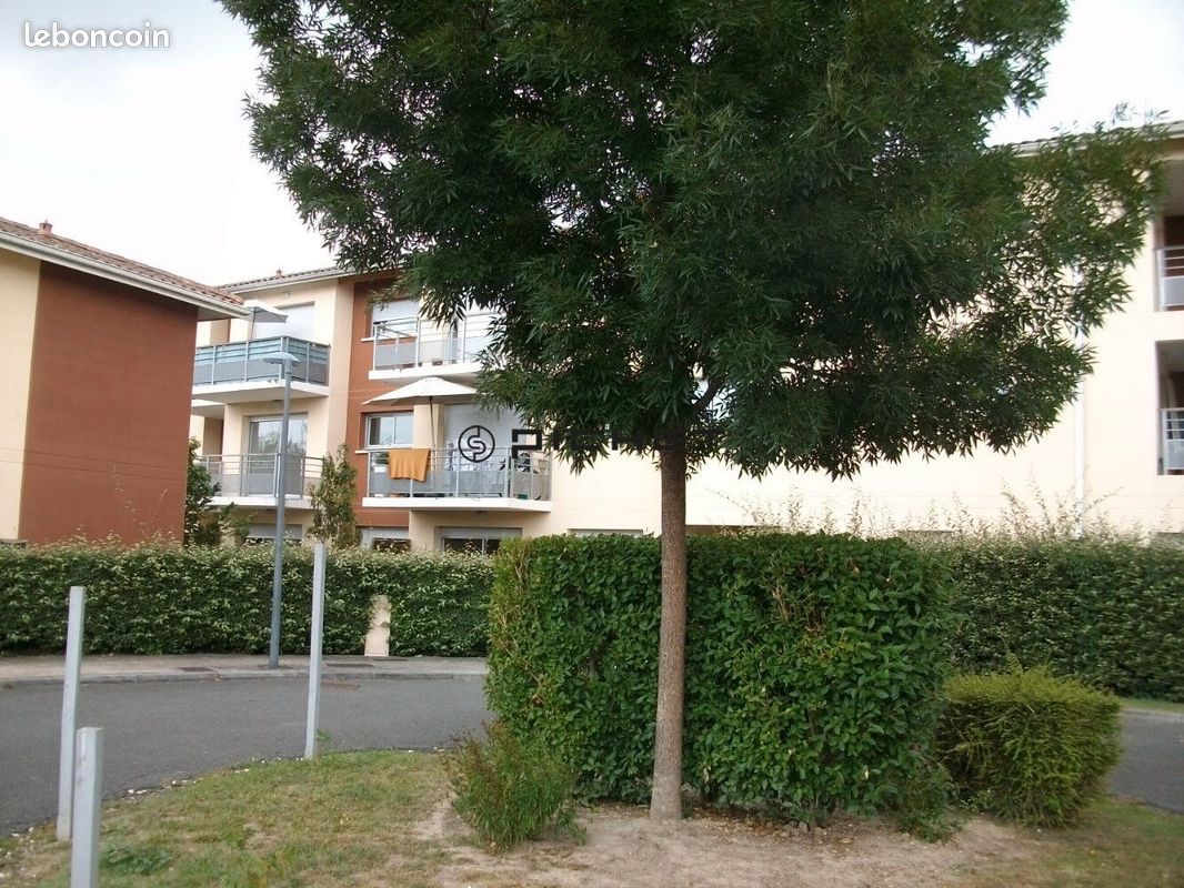 Appartement 1 pièce 28 m² · à Coutras · 28 m² · 50 000 €