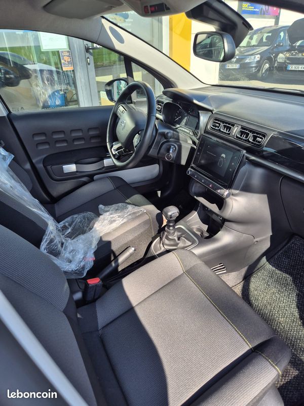 Citroen C3 Iii 1.2 110cv S&S Shine Business 2019 18000kms (image 3)
