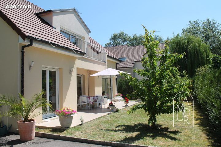 Maison 7 pièces 157 m² · à Couternon · 157 m² · 1 650 €/mois