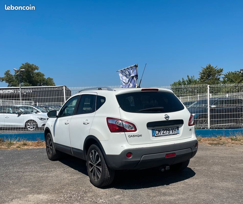 NISSAN QASHQAI 1.5 dCi 110 TEKNA / Toit Panoramique / Caméra de Recul (image 5)