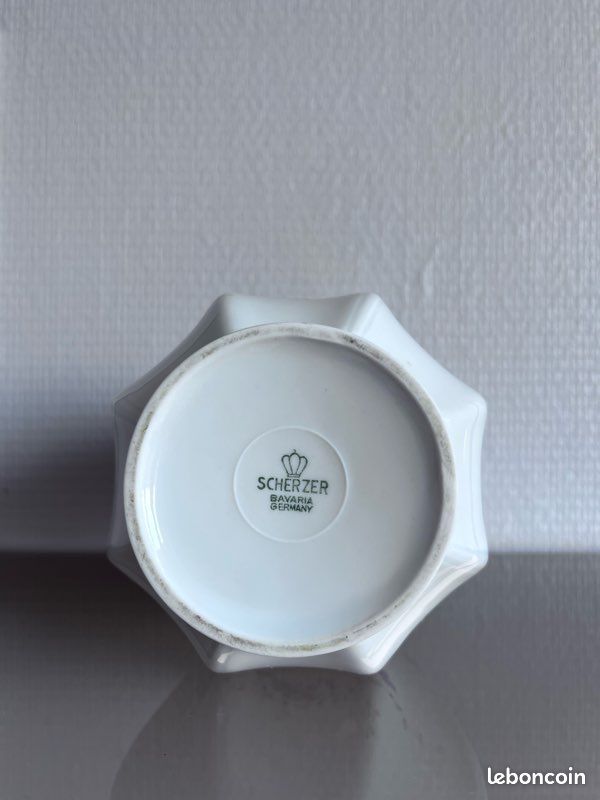 Joli vase en porcelaine vintage Bavaria (image 4)