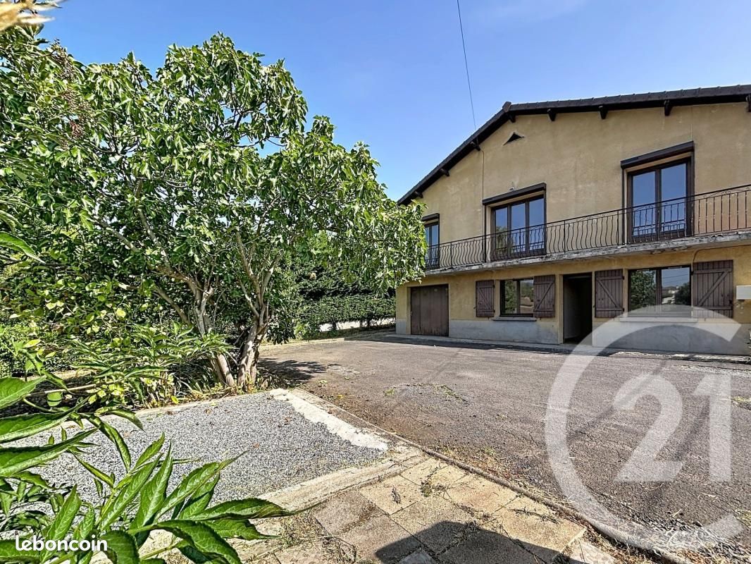 Maison 6 pièces 143 m² · à Blanzat · 143 m² · 275 000 €