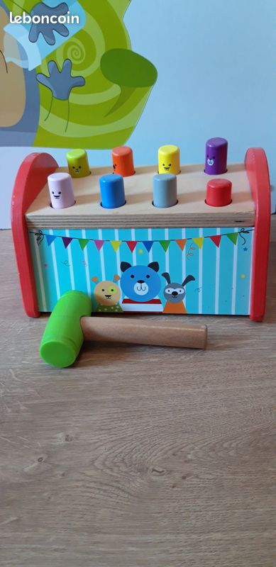 Tape tape avec marteau (image 1)