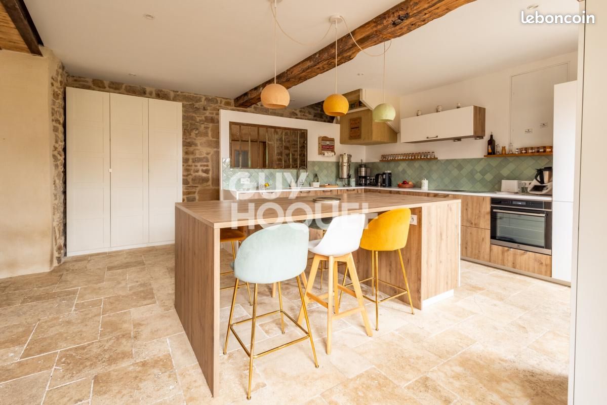 Maison 5 pièces 123 m² · à Crémieu · 123 m² · 399 000 €