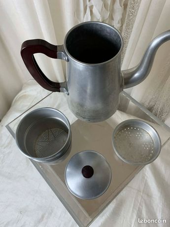 CAFETIERE ANCIENNE ALUMINIUM / TOURNUS 1.5 litre