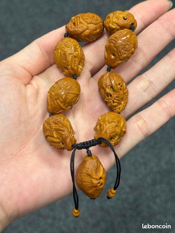 Bracelet sculpture en main (image 6)