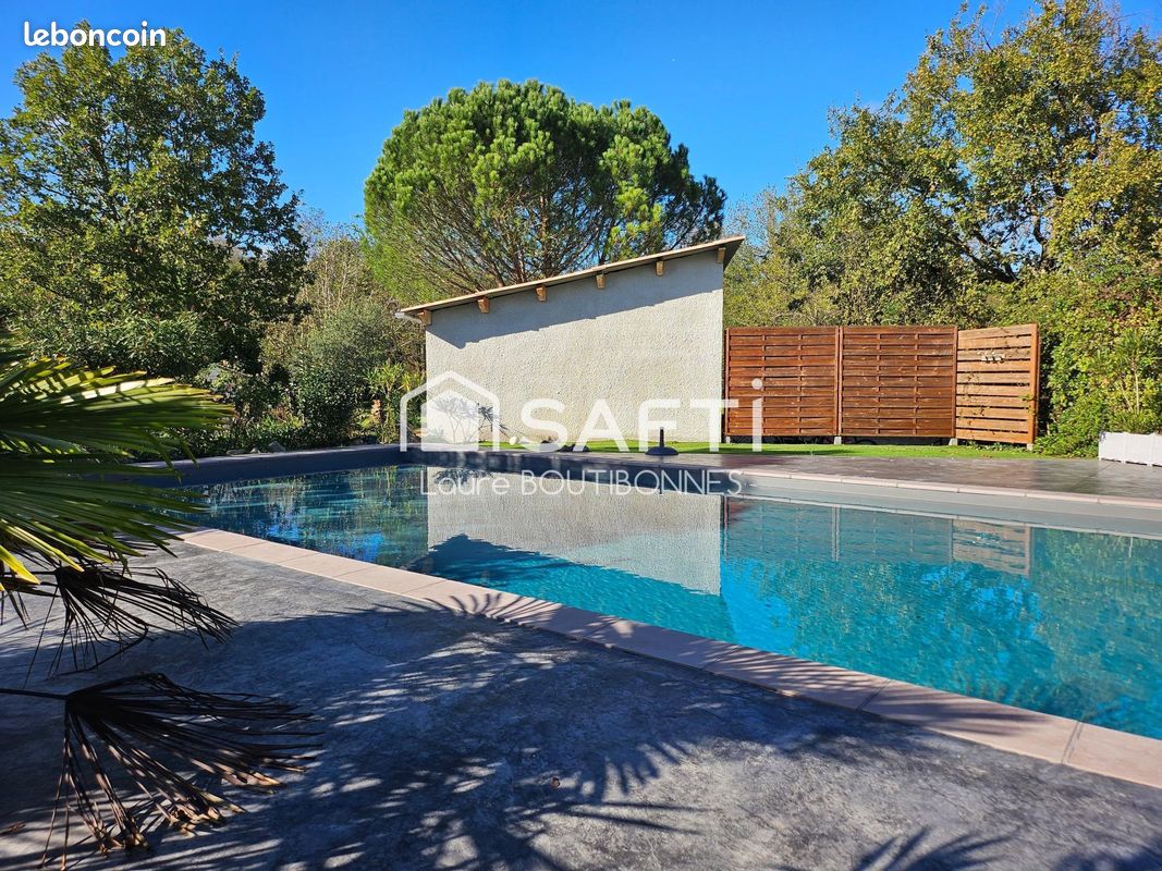 Maison 7 pièces 263 m² · à Saint-Sulpice-la-Pointe · 263 m² · 445 000 €