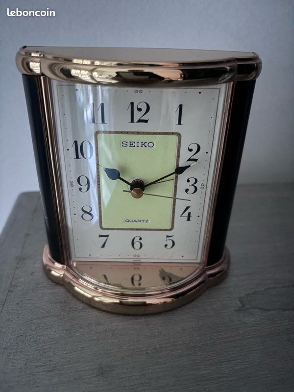 Pendule squelette - Seiko - métal doré - 1970