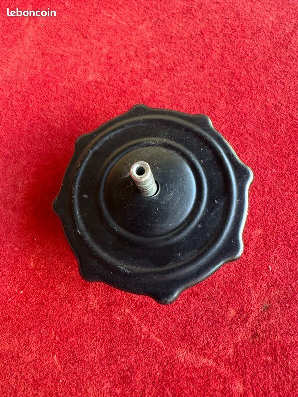 Bouchon réservoir Motobecane 125LT, D55TT NEUF (image 2)