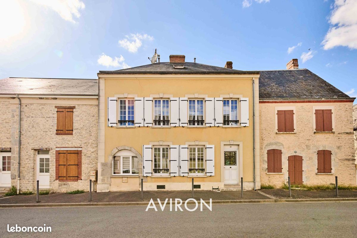 Maison 10 pièces 155 m² · à Chartres · 155 m² · 295 000 €
