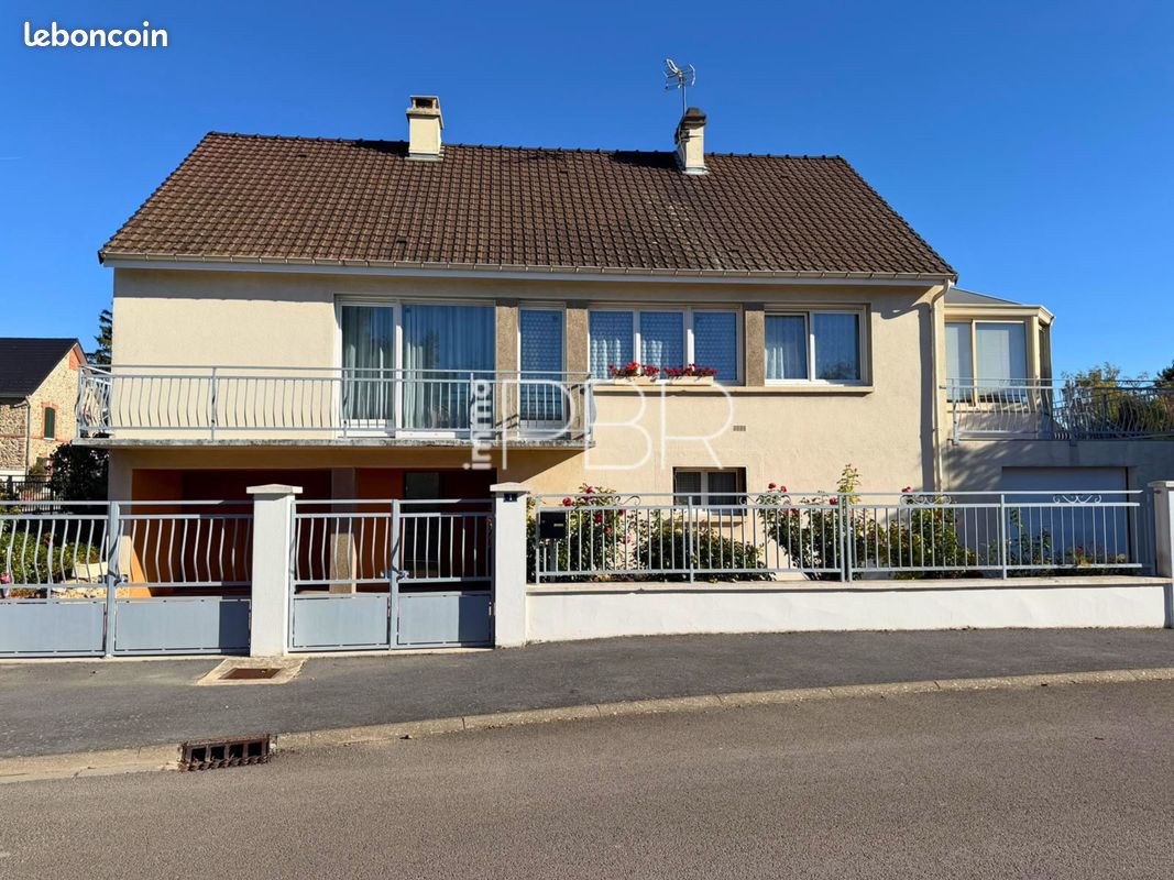 Maison 7 pièces 172 m² · à Prunay · 172 m² · 269 900 €