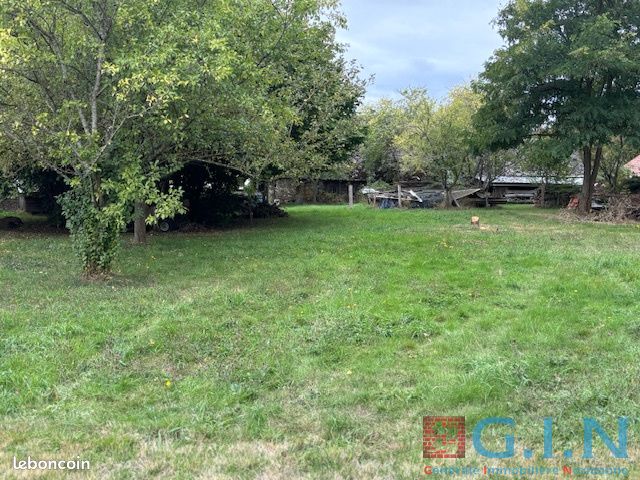 Terrain 1037 m² · à Bourneville-Sainte-Croix · 65 000 €