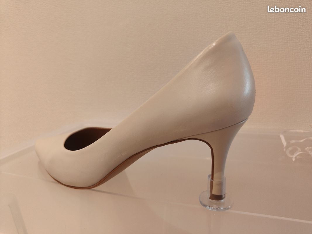 protège talons aiguilles en plastique transparent Accessoires