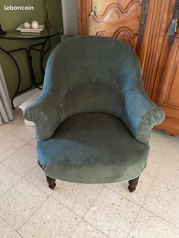 Fauteuil crapaud entièrement restauré (image 4)