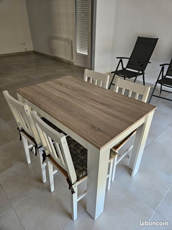 Table et 4 chaises (image 2)