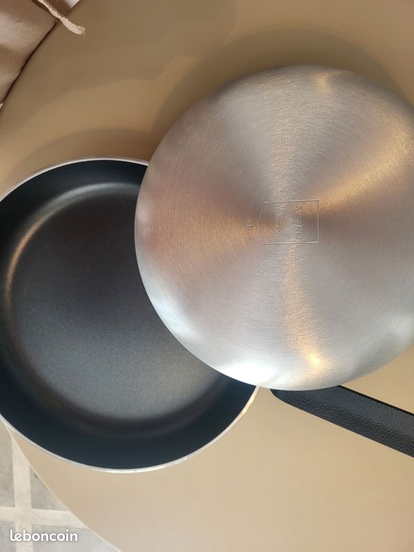 METRO Professional Poêle à Frire, 32 cm en acier inoxydable, Compatible Induction et Four