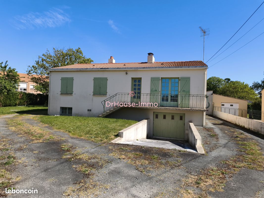 Maison 8 pièces 123 m² · à Bournezeau · 123 m² · 188 000 €