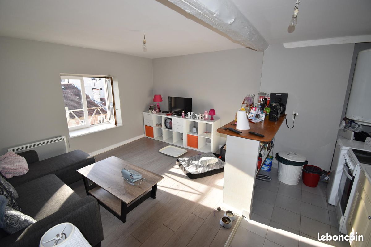 Appartement 3 pièces 74 m² · à Villefranche-sur-Saône · 74 m² · 110 000 €