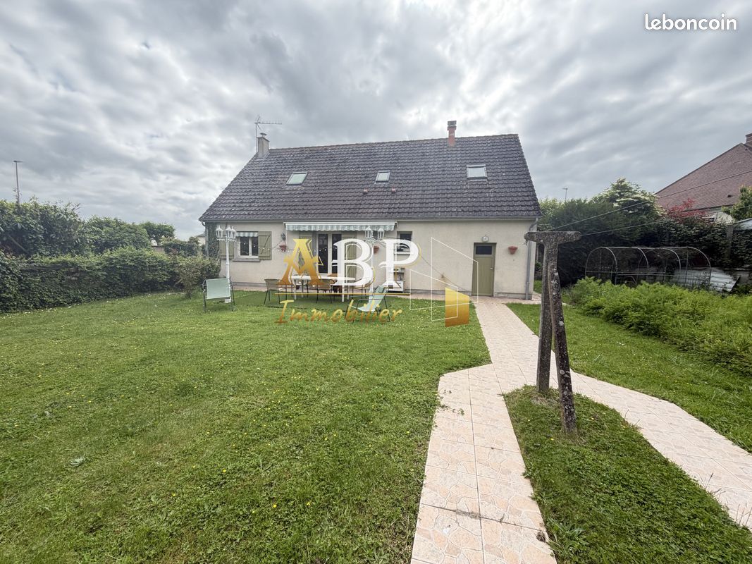 Maison 4 pièces 125 m² · à Châteaudun · 125 m² · 186 000 €