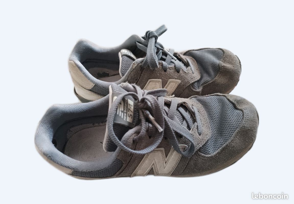 Baskets new balaNew balance 574
pointure 38
Bon état, ont bien été portées, mais peuvent encore servirBaskets new balance 574
pointure 38
Bon état, ont bien été portées, mais peuvent encore servir (image 1)