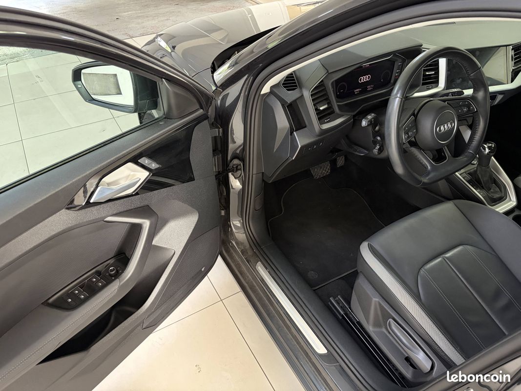 AUDI A1 Sportback 30 TFSI 116 ch S tronic 7 Design Luxe (image 25)