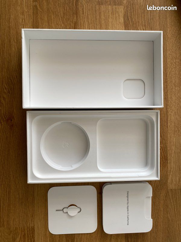 Lot boite iphone vide - Téléphones & Objets connectés