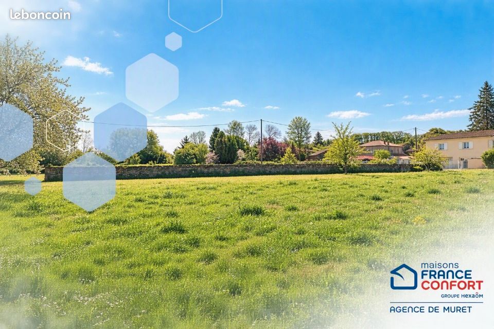 Terrain 871 m² · à Saint-Quirc · 54 600 €