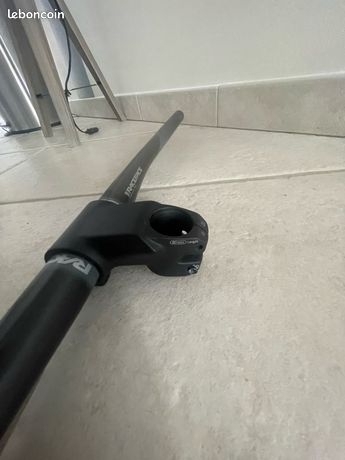 Guidon VTT Carbone Intégré Avec Potence 70/80mm -17° - Longueur 74cm - NEUF - Garantie 2 Ans