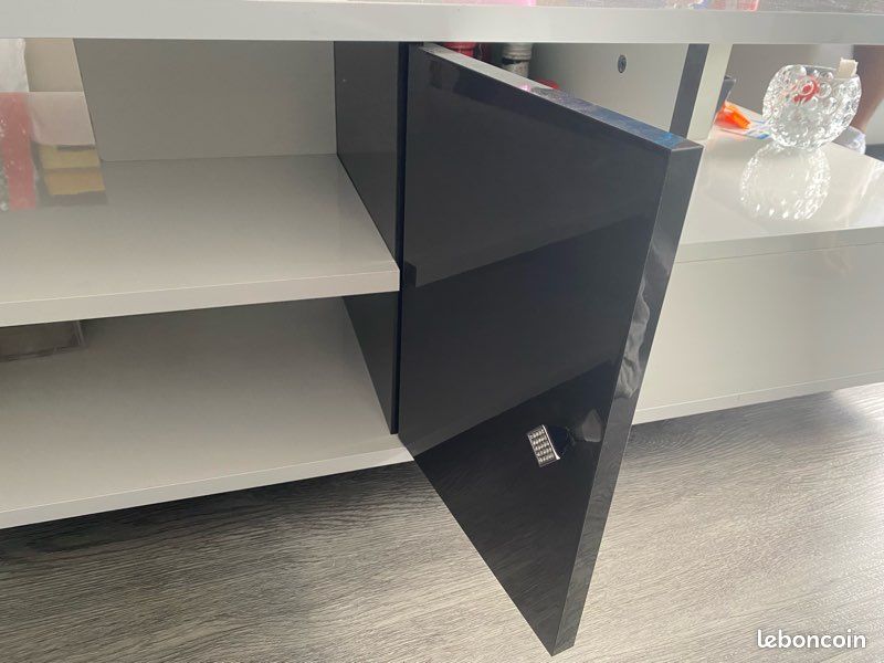 Table basse blanc laquée AVEC FACTURE * 110cm longueur * 60cm largeur * 43cm hauteur (image 3)