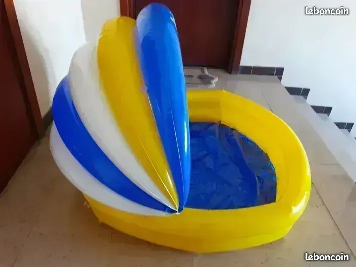 Mini Piscine Bébé Smart-Planet – Avec Toit Pare-soleil, 85x54 Cm, Fond Gonflable, Jaune/orange