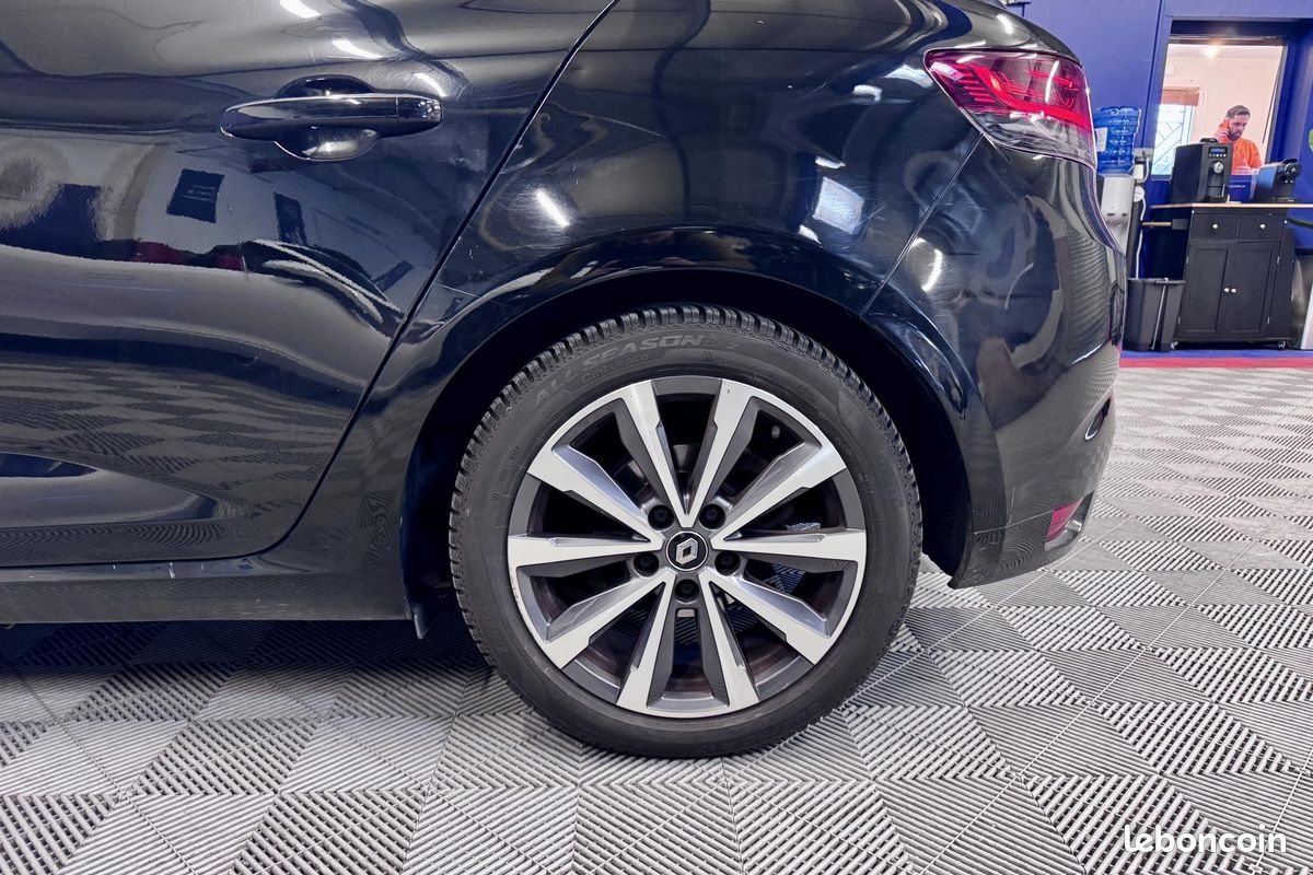 RENAULT MEGANE R.S. Line 1.5 Blue dCi 115 CV BV EDC7 (image 16)
