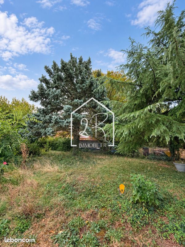 Terrain 761 m² · à Solaize · 761 m² · 210 000 €