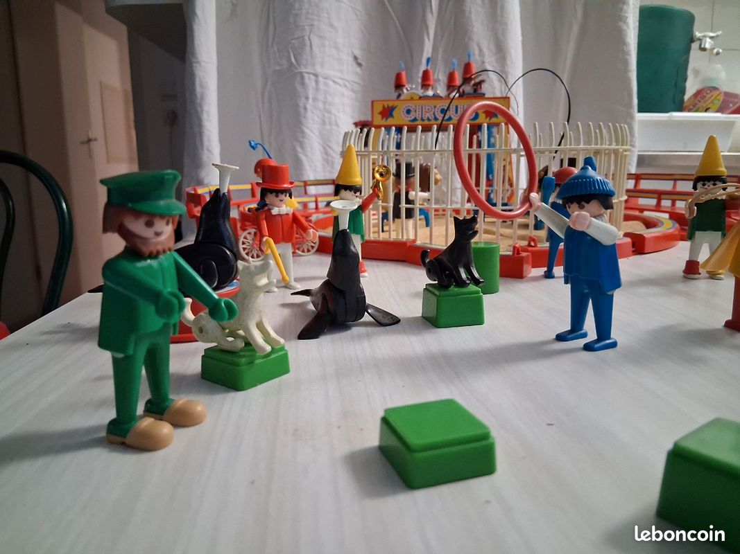Playmobil Homme Vert et Argent Vintage 3130 3261 3269 3333 bon état