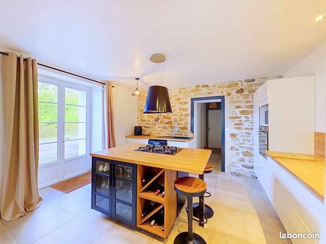 Maison 5 pièces 105 m² · à Fay-de-Bretagne · 105 m² · 259 900 €