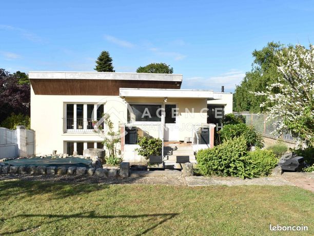 Maison 8 pièces 250 m²