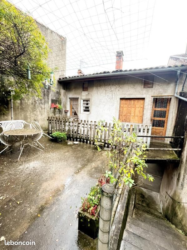 Immeuble 6 pièces 135 m² (image 1)
