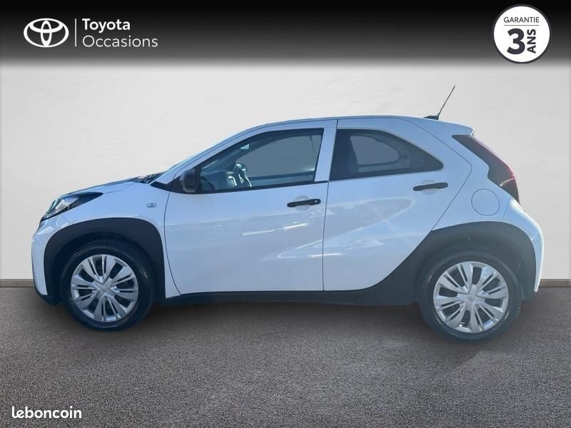 Toyota Aygo X 1.0 VVT-i 72ch Active Business MY23 (image 3)