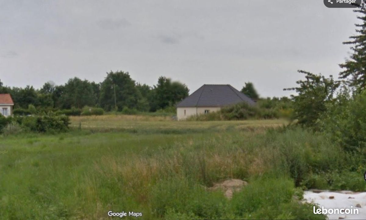 Terrain 880 m² Guillaucourt · 40 000 €