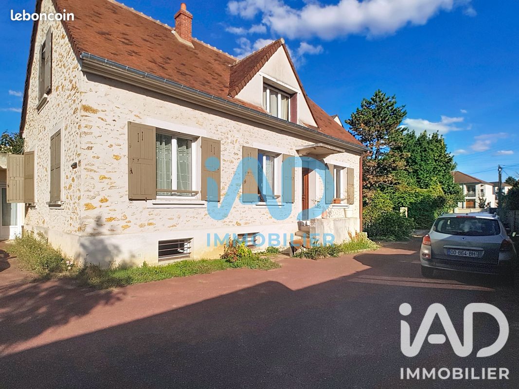 Appartement 4 pièces 77 m² · à Melun · 77 m² · 175 000 €