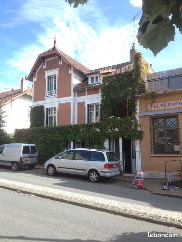 Maison 7 pièces 170 m² · à Néris-les-Bains · 170 m² · 180 000 €