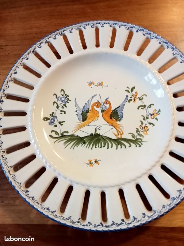 Assiette décorative atelier Mufragi Moustiers (image 1)