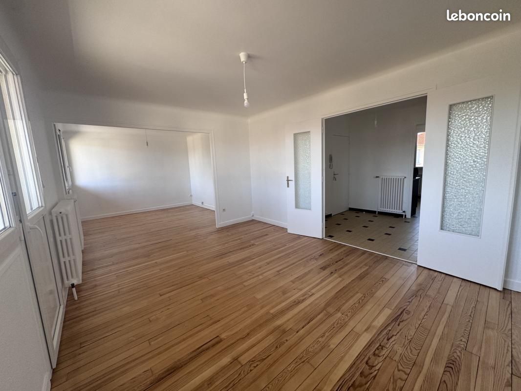 Appartement 3 pièces 75 m² · à Montbrison · 75 m² · 775 €