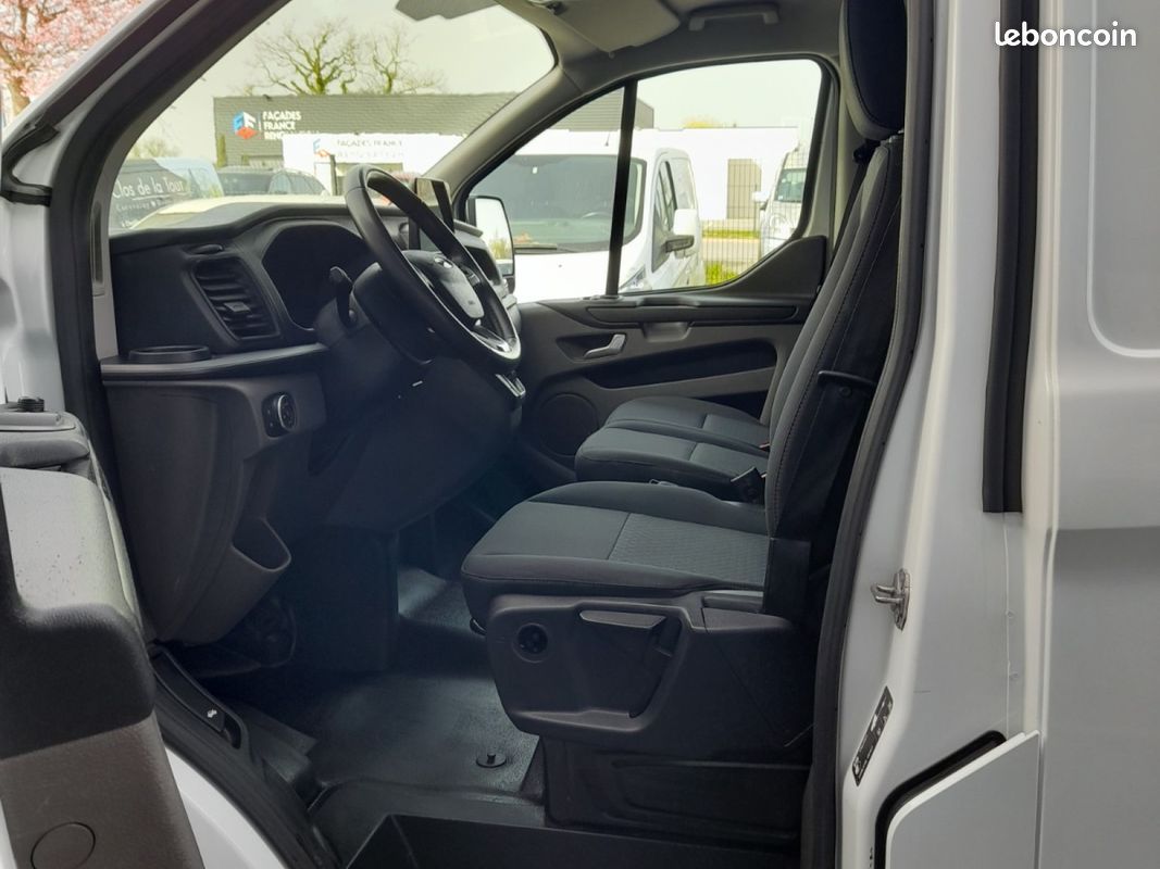 Ford transit custom fourgon l1h1 2.0 ecoblue 130 bva trend business prix 18500 ht (image 16)