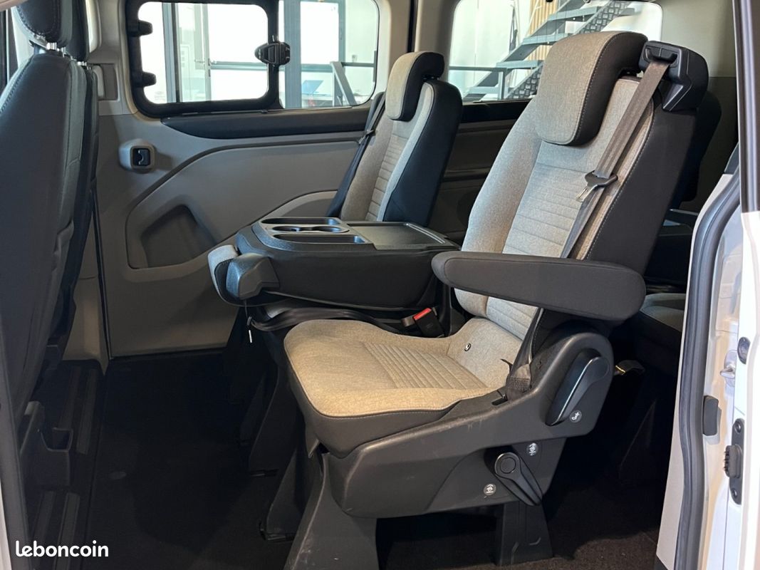 FORD TOURNEO CUSTOM 320 L1H1 1.0 EcoBoost 120 Phev Titanium (image 27)