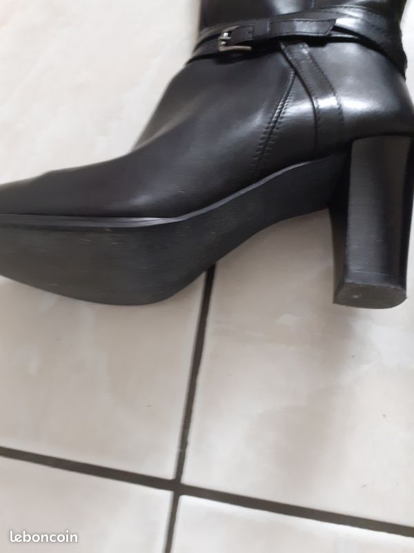 Bottes noires (image 2)