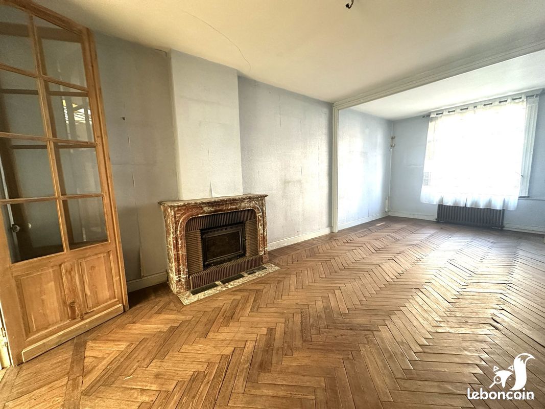 Maison 10 pièces 270 m² · à Marcoing · 270 m² · 174 000 €